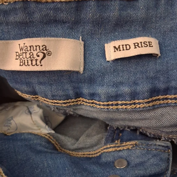 Altered Wataabettabutt Shorts Handmade mid rise shorts size 11/30   embellished - Picture 3 of 5